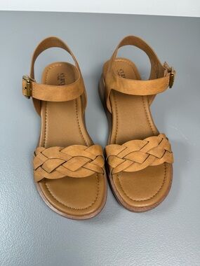 EURO SOFT BY SOFFT Mckaila Brown Sling Back Buckle Open toe Sandal Women 7.5 M